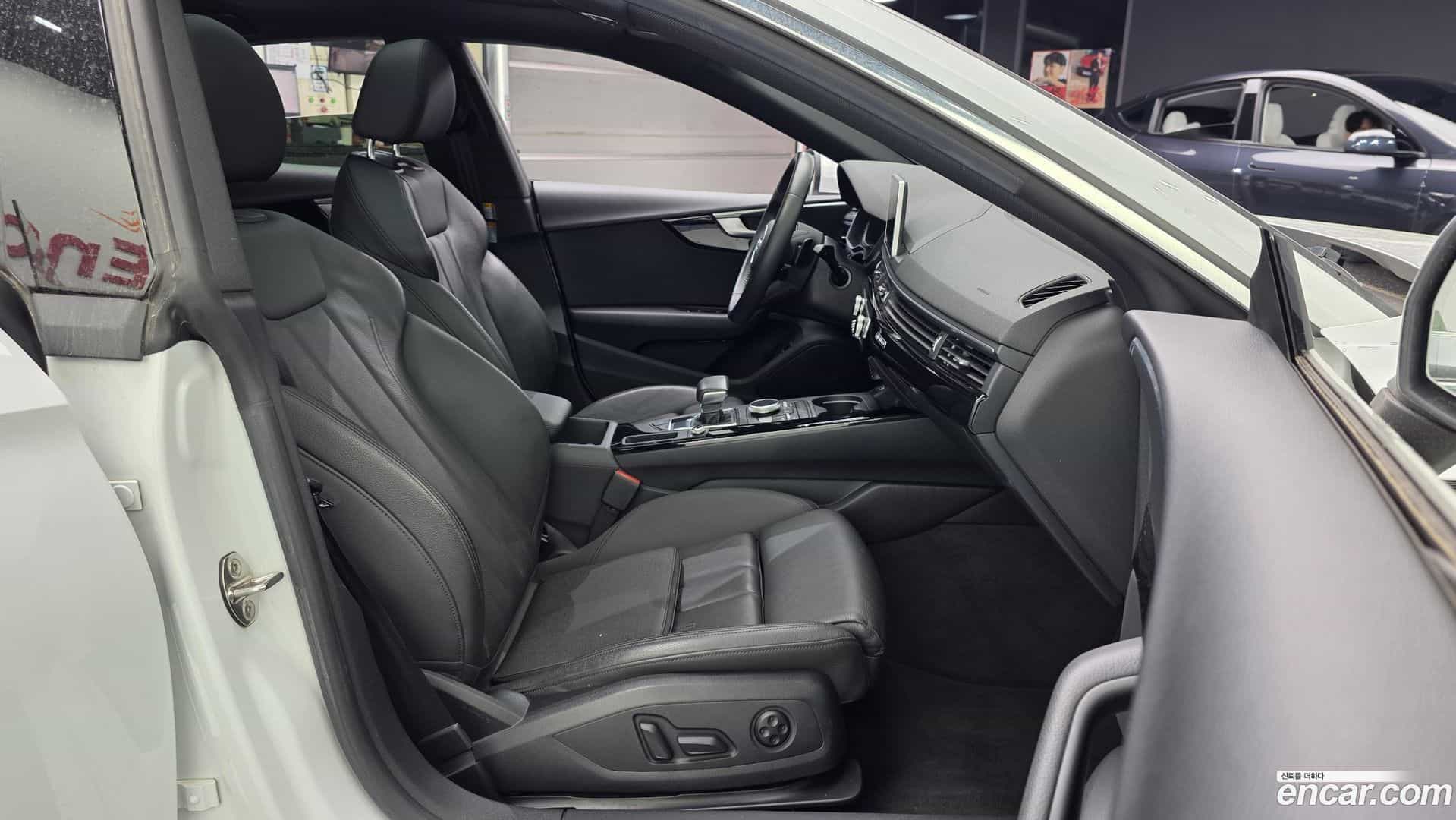 A5 Audi 2019.8-OPTION-015