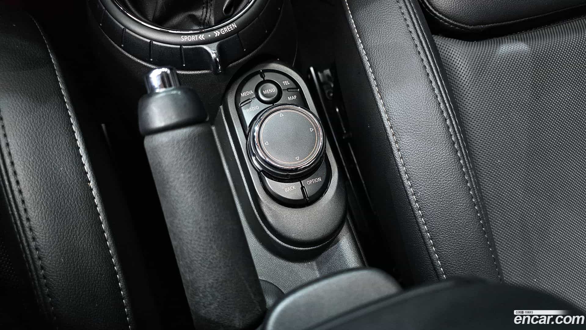 Cooper Mini 2017.3-OPTION-040