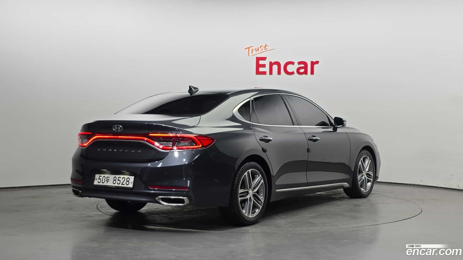 Grandeur Hyundai 2018.5-OUTER-002
