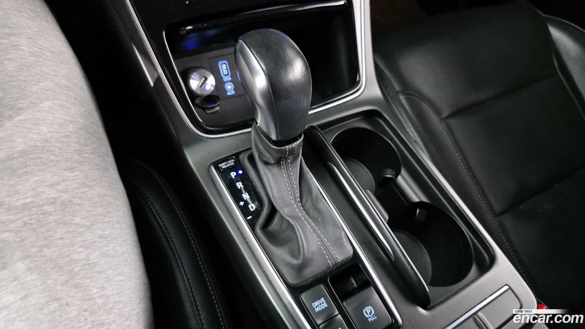 Grandeur Hyundai 2018.5-INNER-009