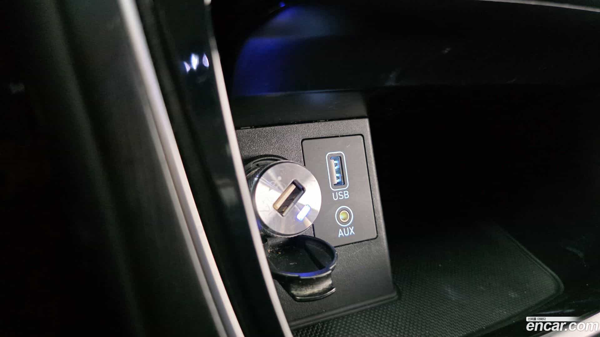 Grandeur Hyundai 2018.5-OPTION-024
