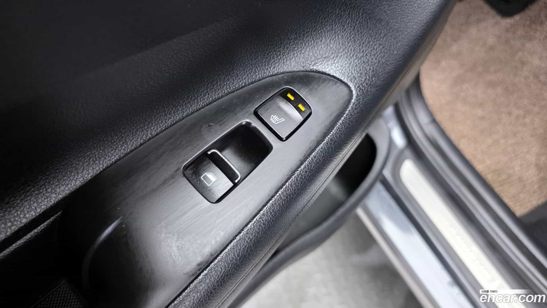 Grandeur Hyundai 2018.5-OPTION-042