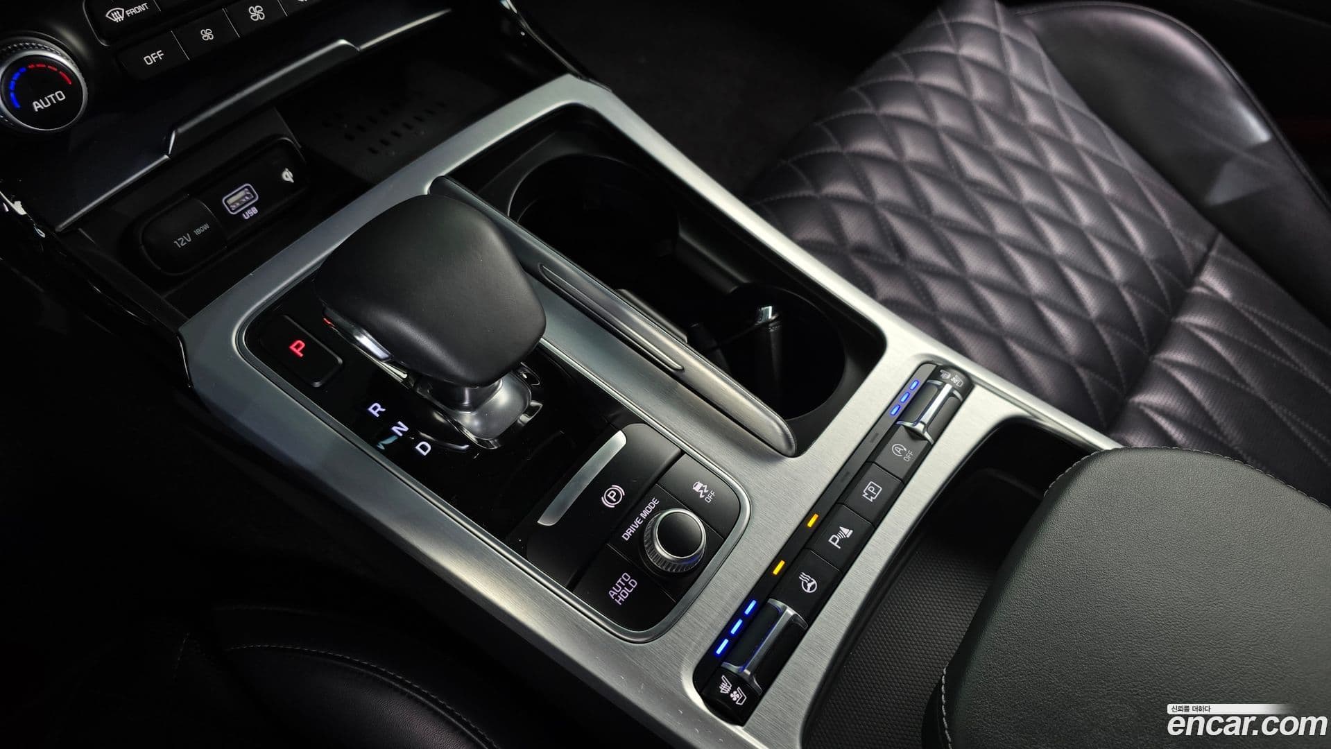 Main__Slider__Photo:Stinger Kia 2021.2-8