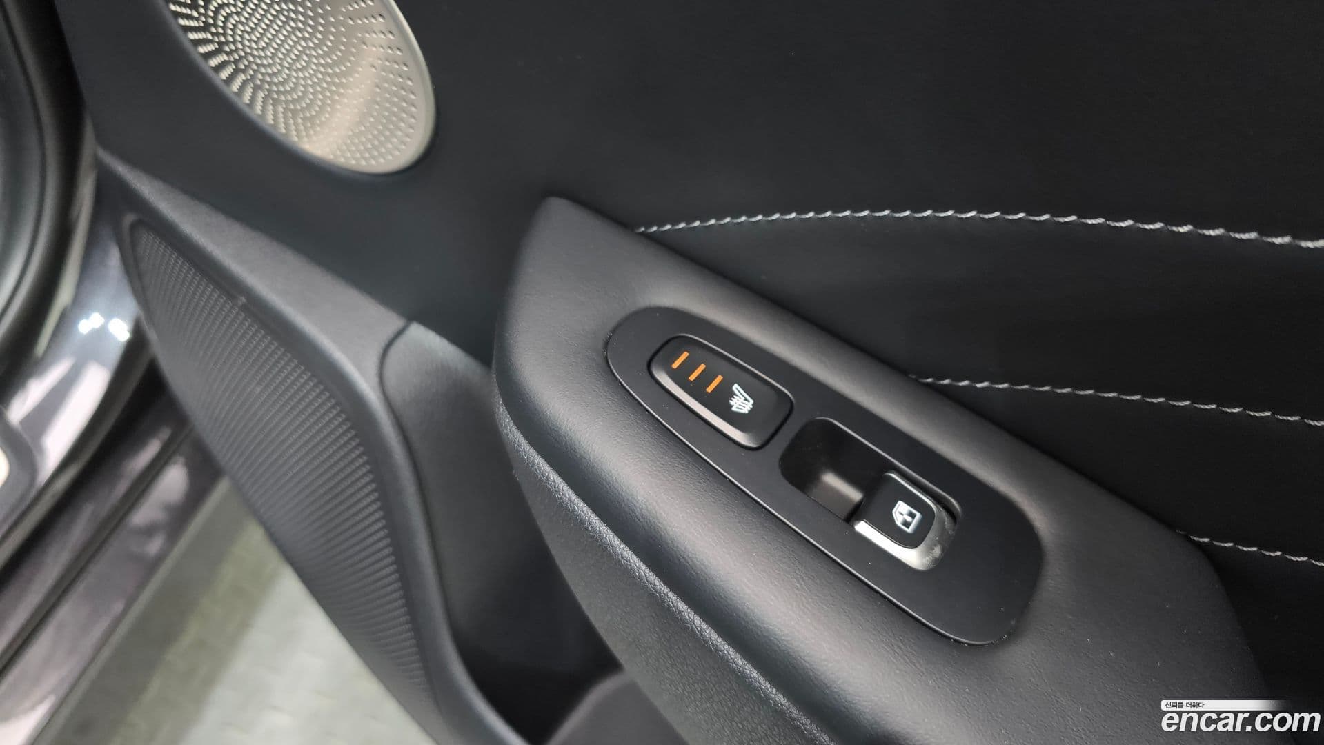 Main__Slider__Photo:Stinger Kia 2021.2-17