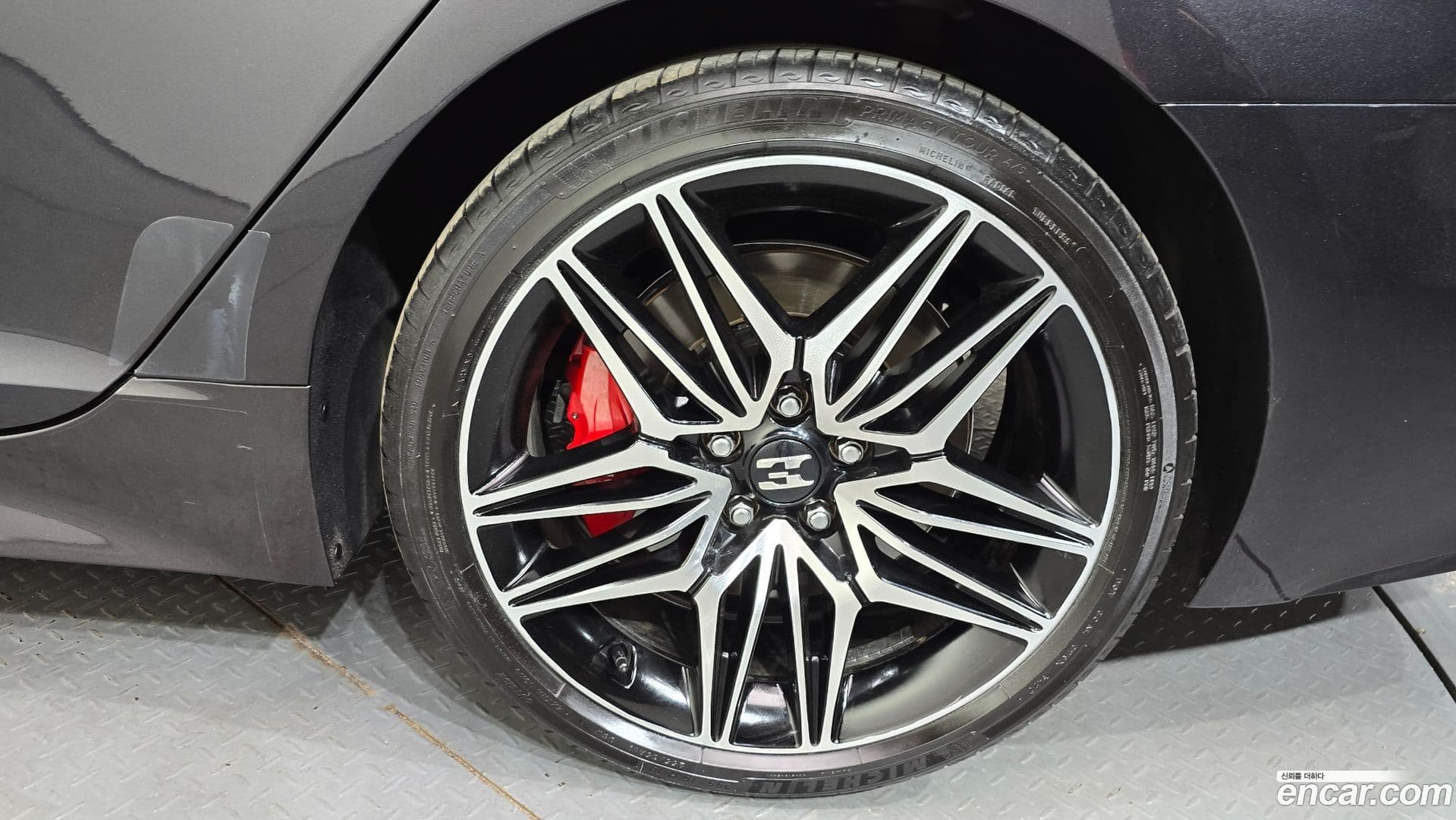 Main__Slider__Photo:Stinger Kia 2021.2-20
