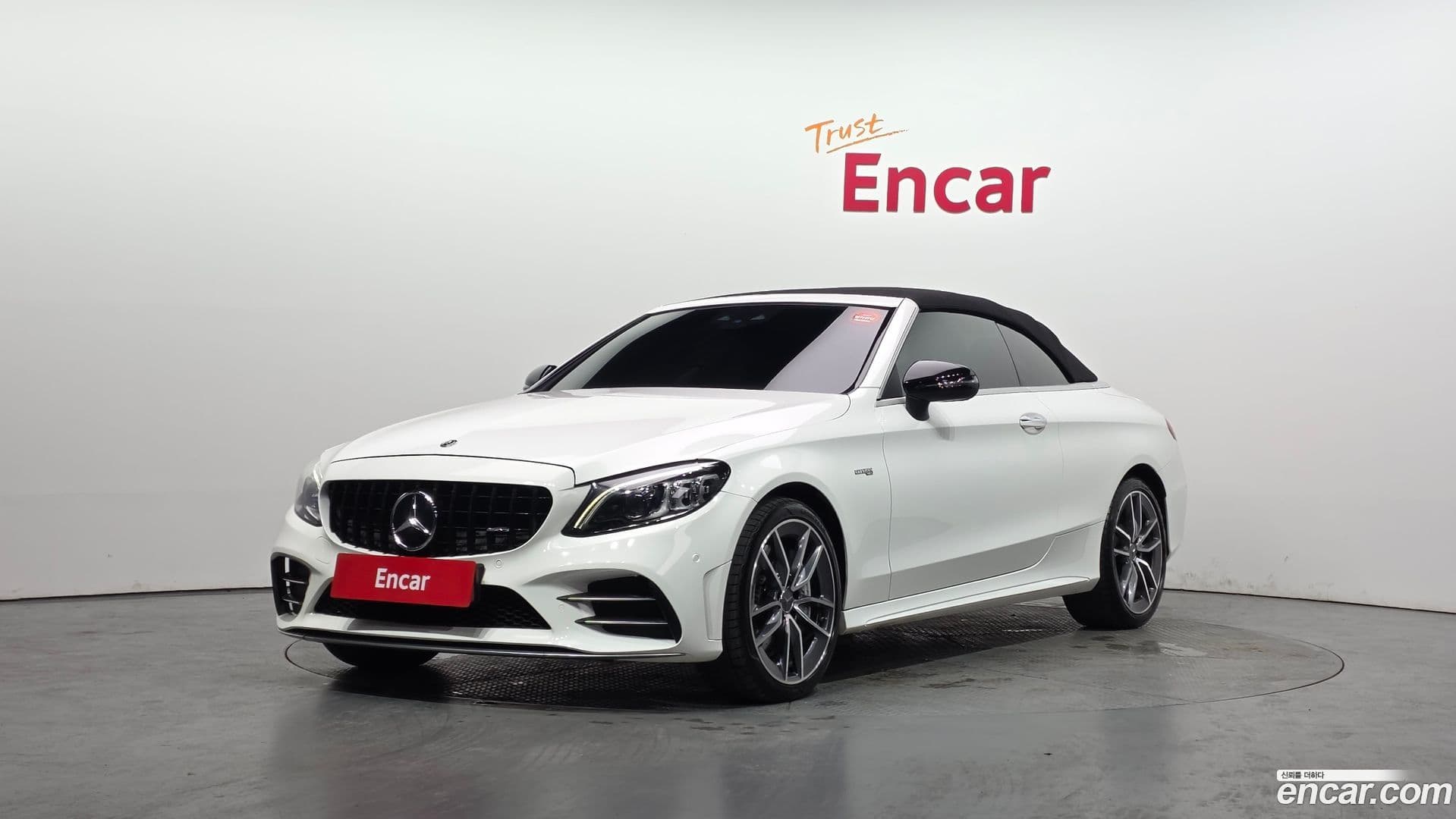 Main__Slider__Photo:C-Class Mercedes-Benz 2019.11-0