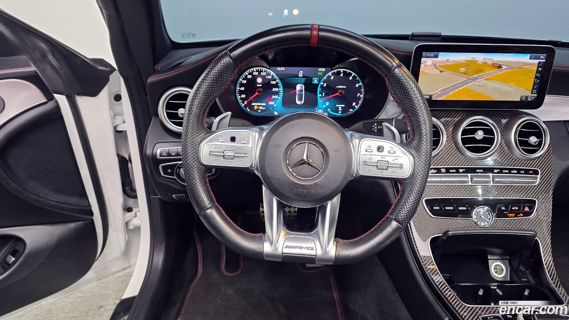 Main__Slider__Photo:C-Class Mercedes-Benz 2019.11-12