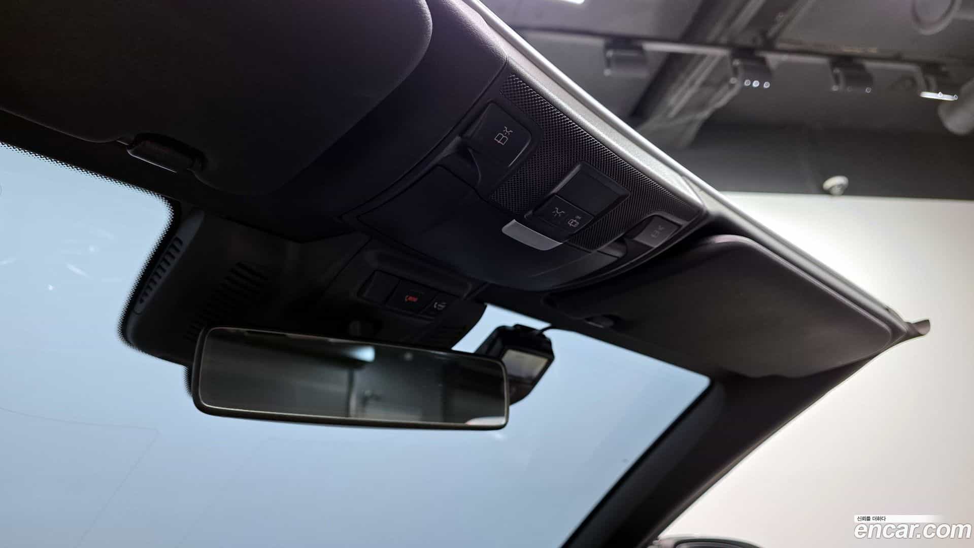 C-Class Mercedes-Benz 2019.11-OPTION-023