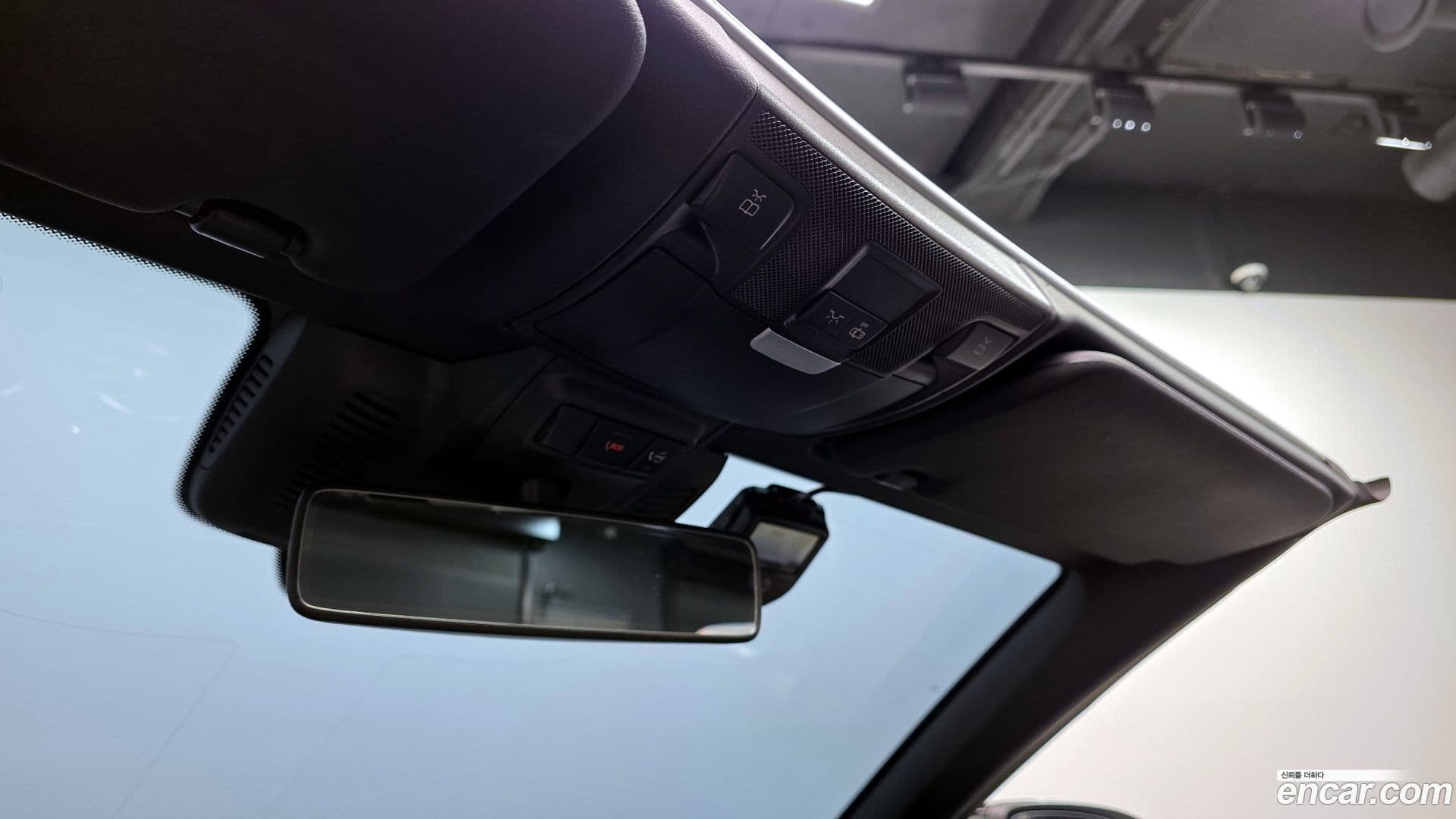 Main__Slider__Photo:C-Class Mercedes-Benz 2019.11-18