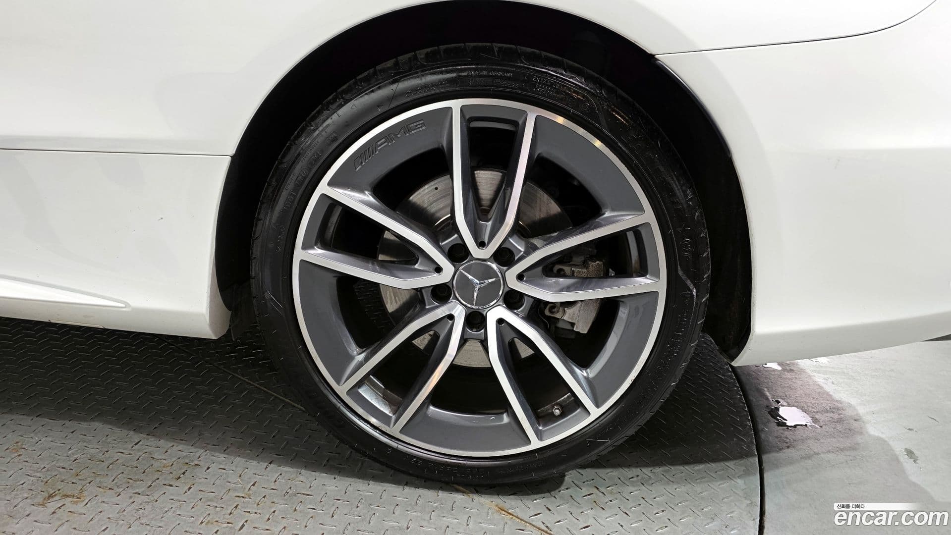 Main__Slider__Photo:C-Class Mercedes-Benz 2019.11-20