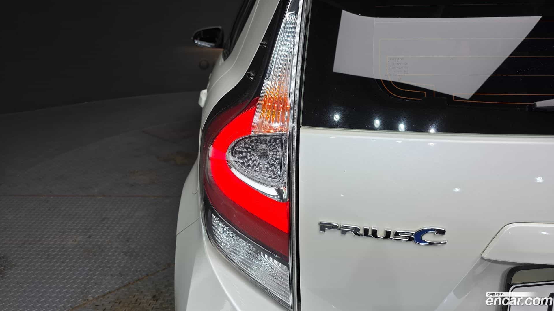 Prius Toyota 2019.4-OUTER-033