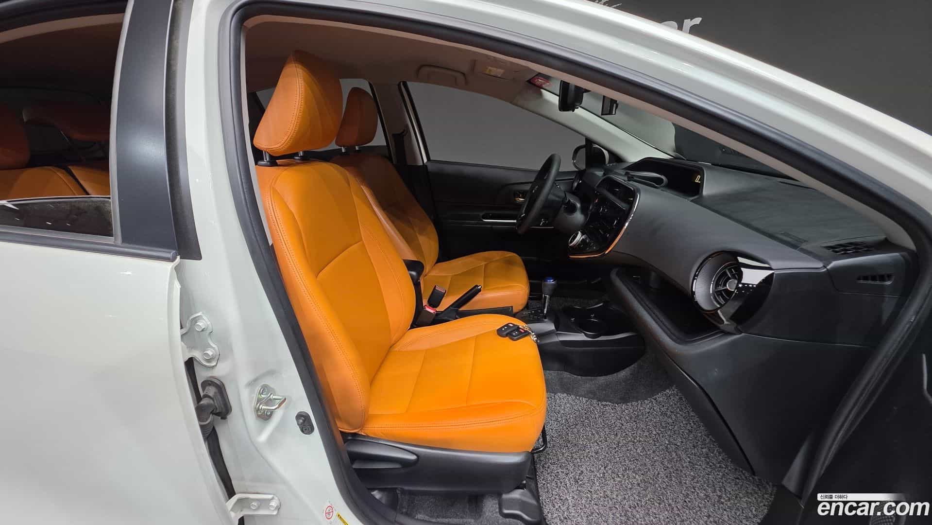 Prius Toyota 2019.4-INNER-036