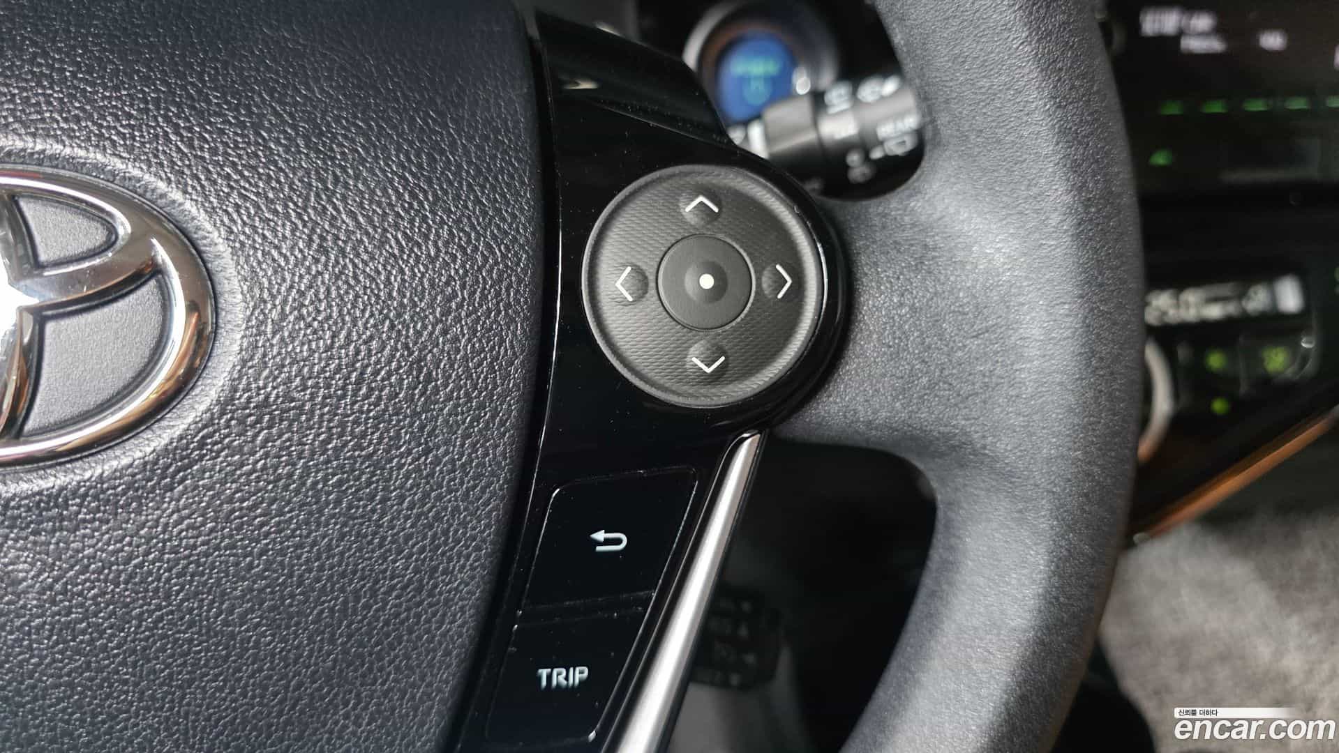 Prius Toyota 2019.4-OPTION-044