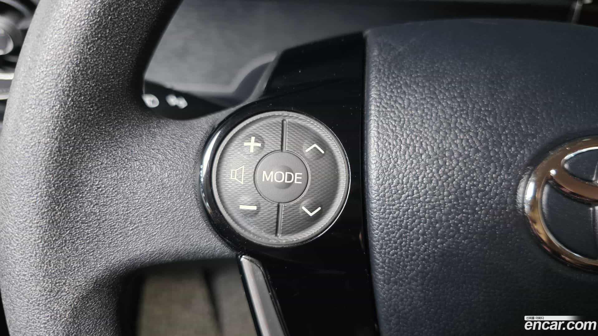 Prius Toyota 2019.4-OPTION-045