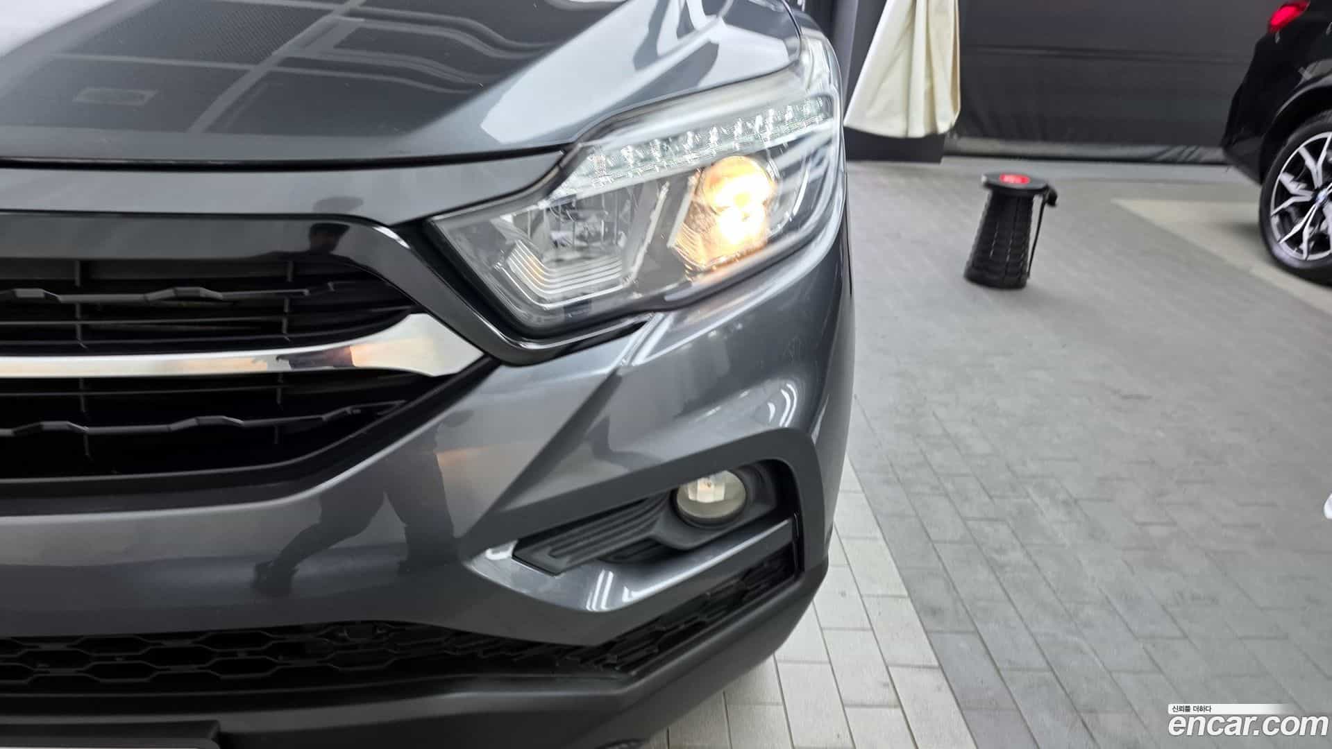 Rexton KG Mobility 2018.0-OUTER-032