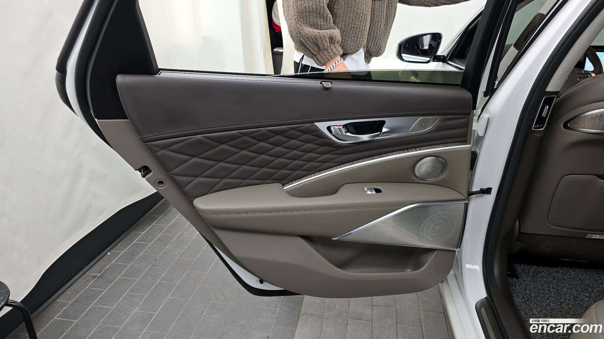 Main__Slider__Photo:K9 Kia 2021.9-24