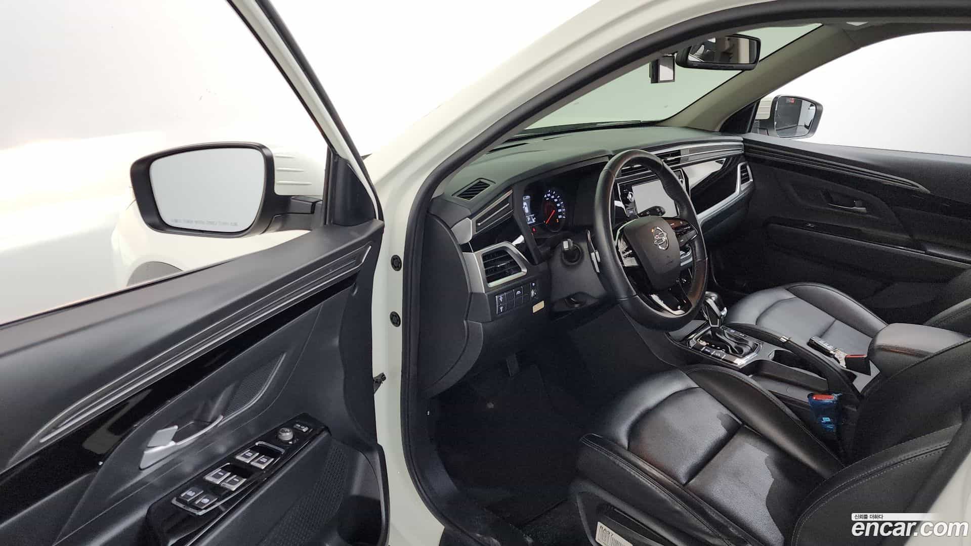 KORANDO KG Mobility 2022.1-INNER-010