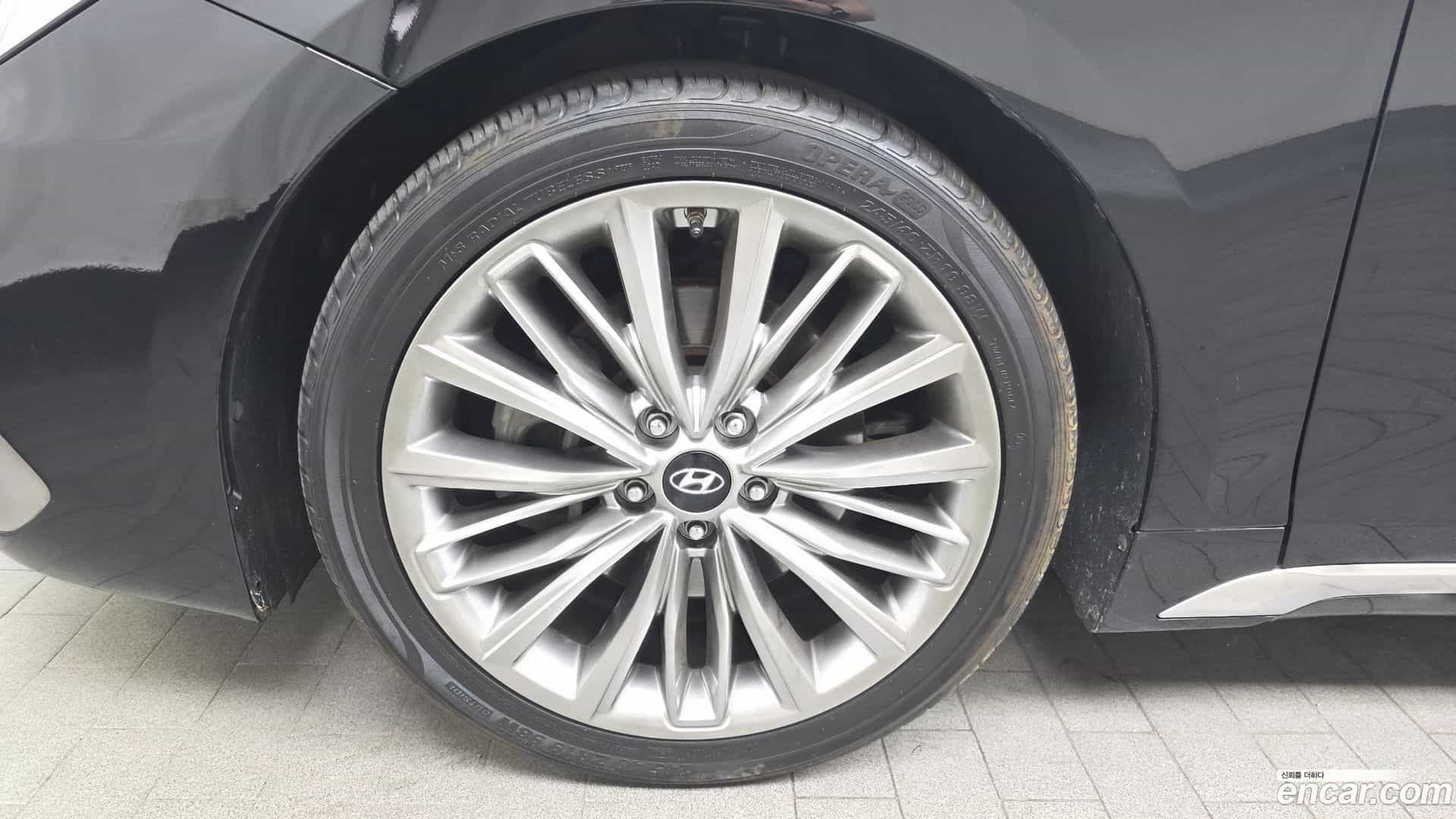 Grandeur Hyundai 2017.2-OUTER-005