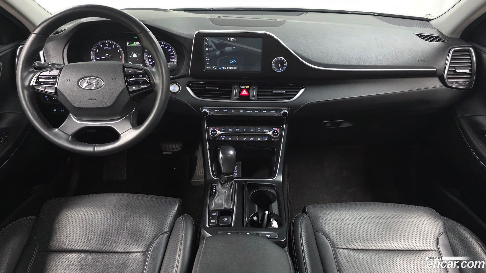 Main__Slider__Photo:Grandeur Hyundai 2017.2-6