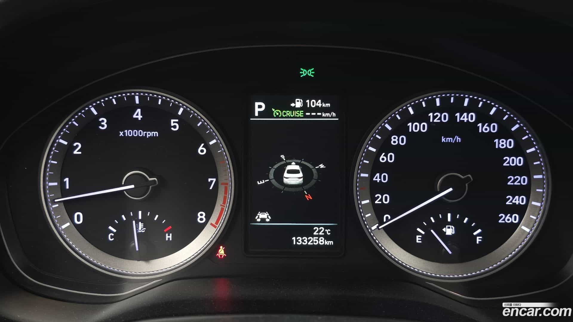 Grandeur Hyundai 2017.2-INNER-008
