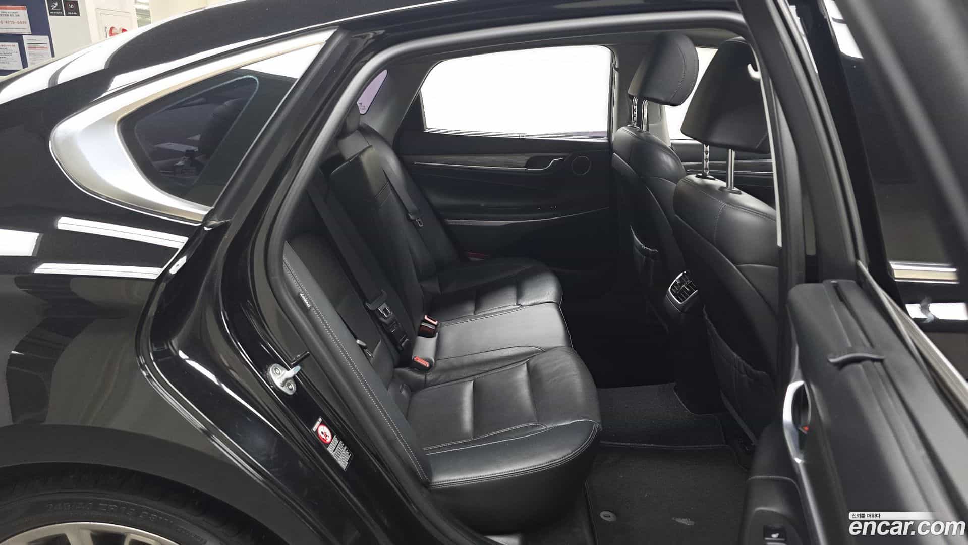 Grandeur Hyundai 2017.2-OPTION-016