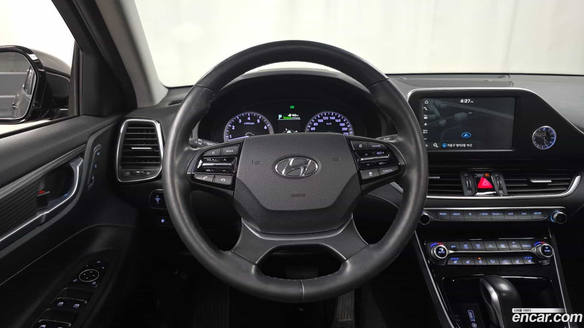Grandeur Hyundai 2017.2-OPTION-018