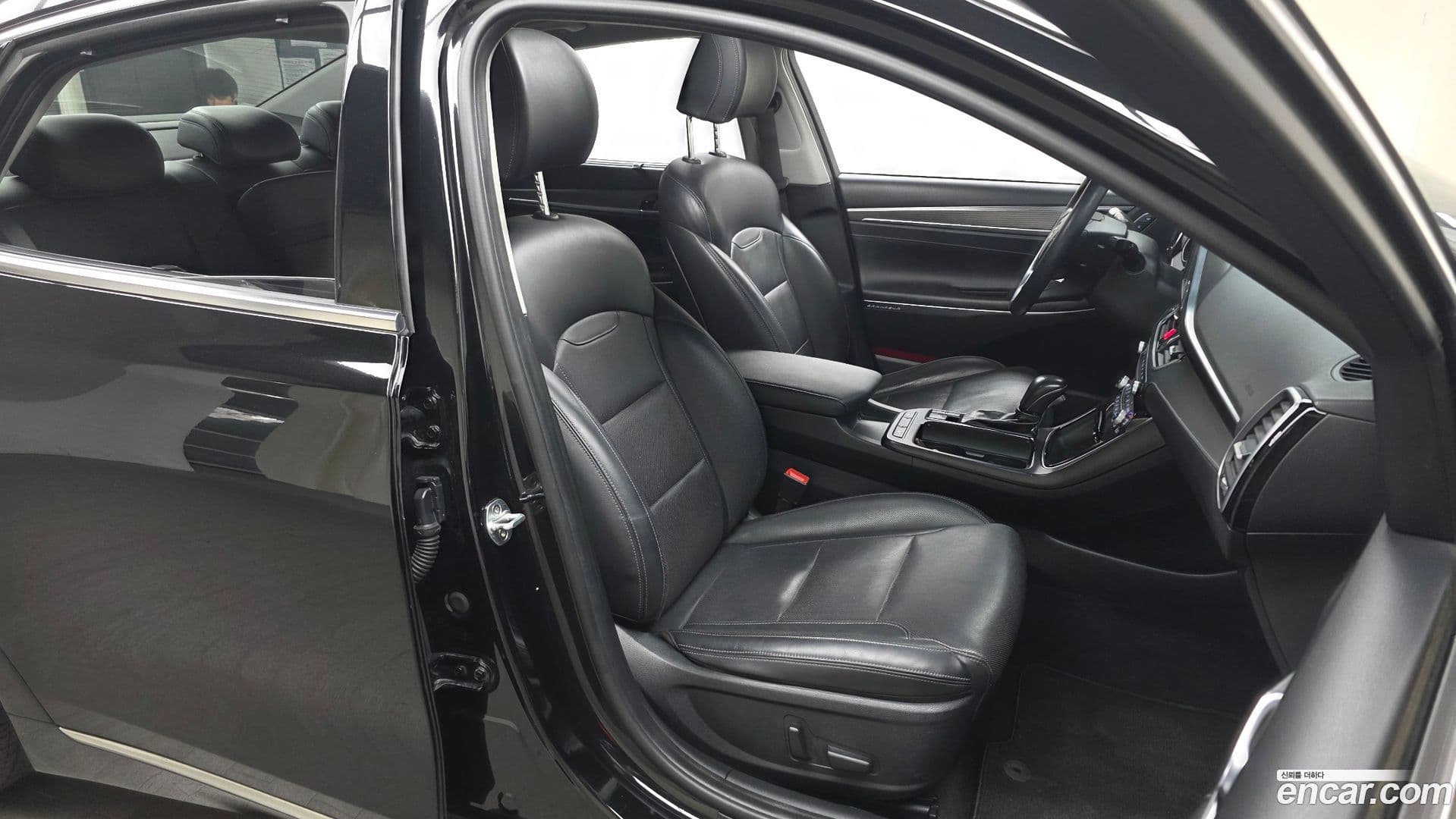 Main__Slider__Photo:Grandeur Hyundai 2017.2-25