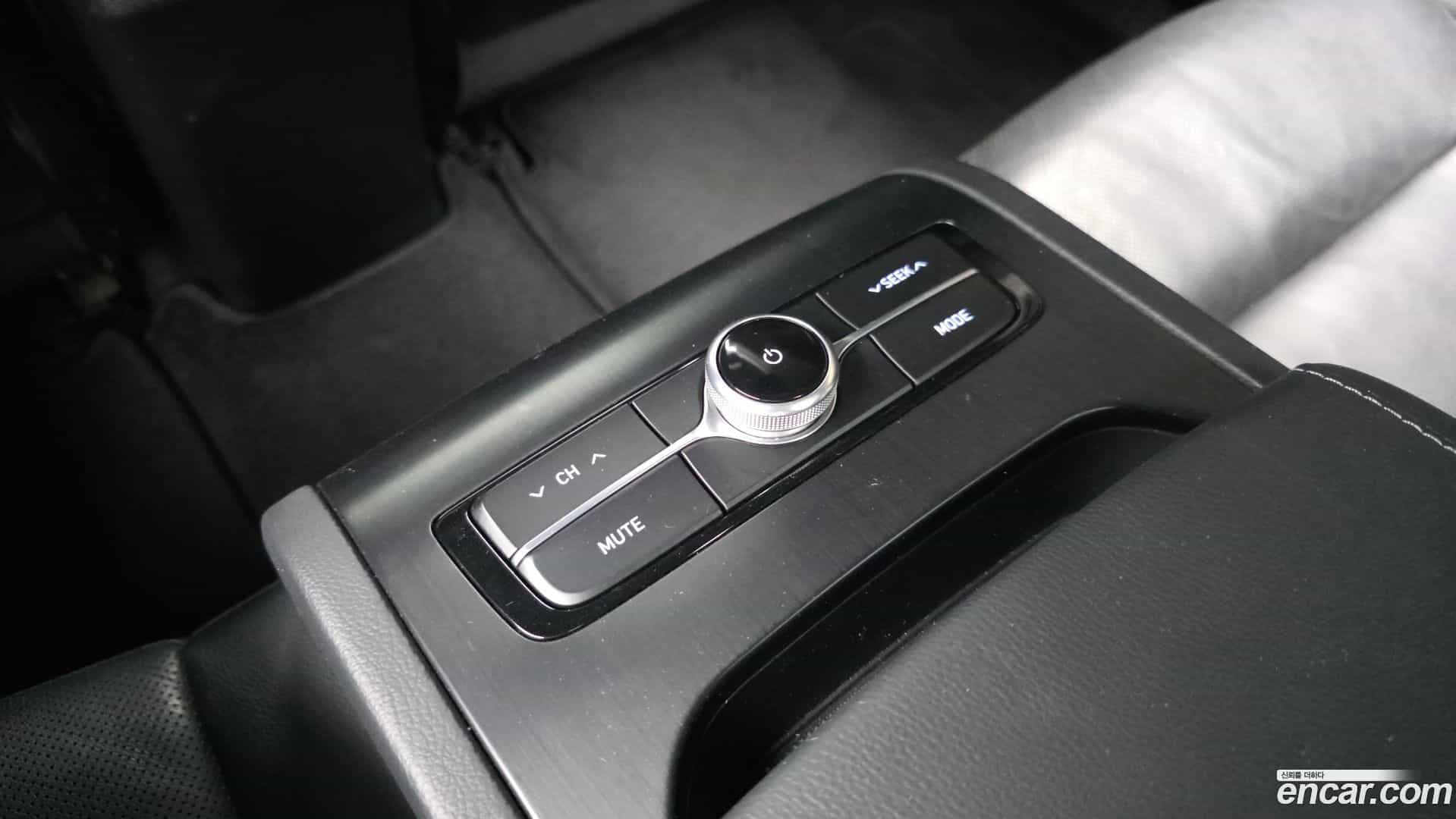 Grandeur Hyundai 2017.2-OPTION-042
