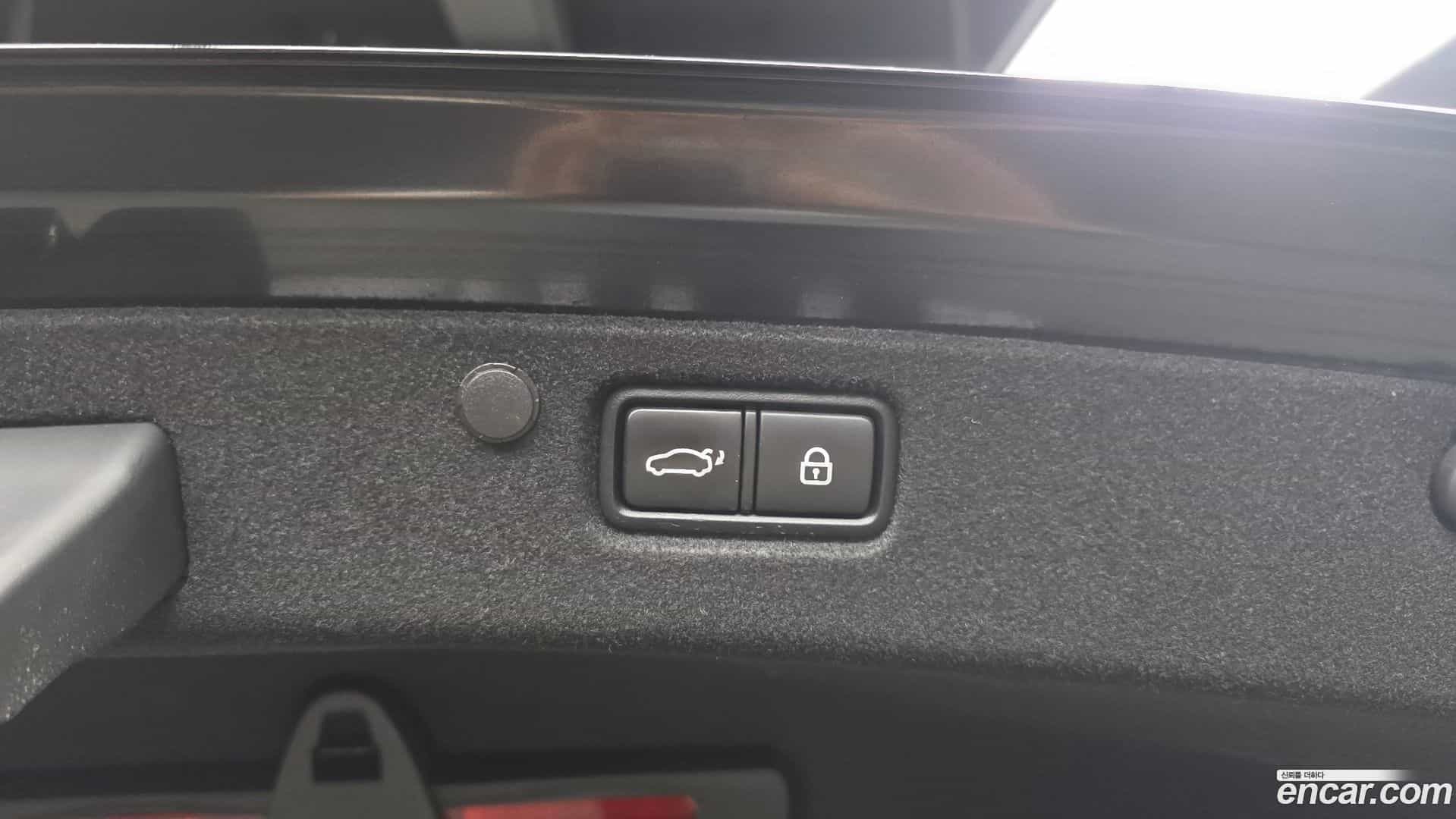 Grandeur Hyundai 2017.2-OPTION-045