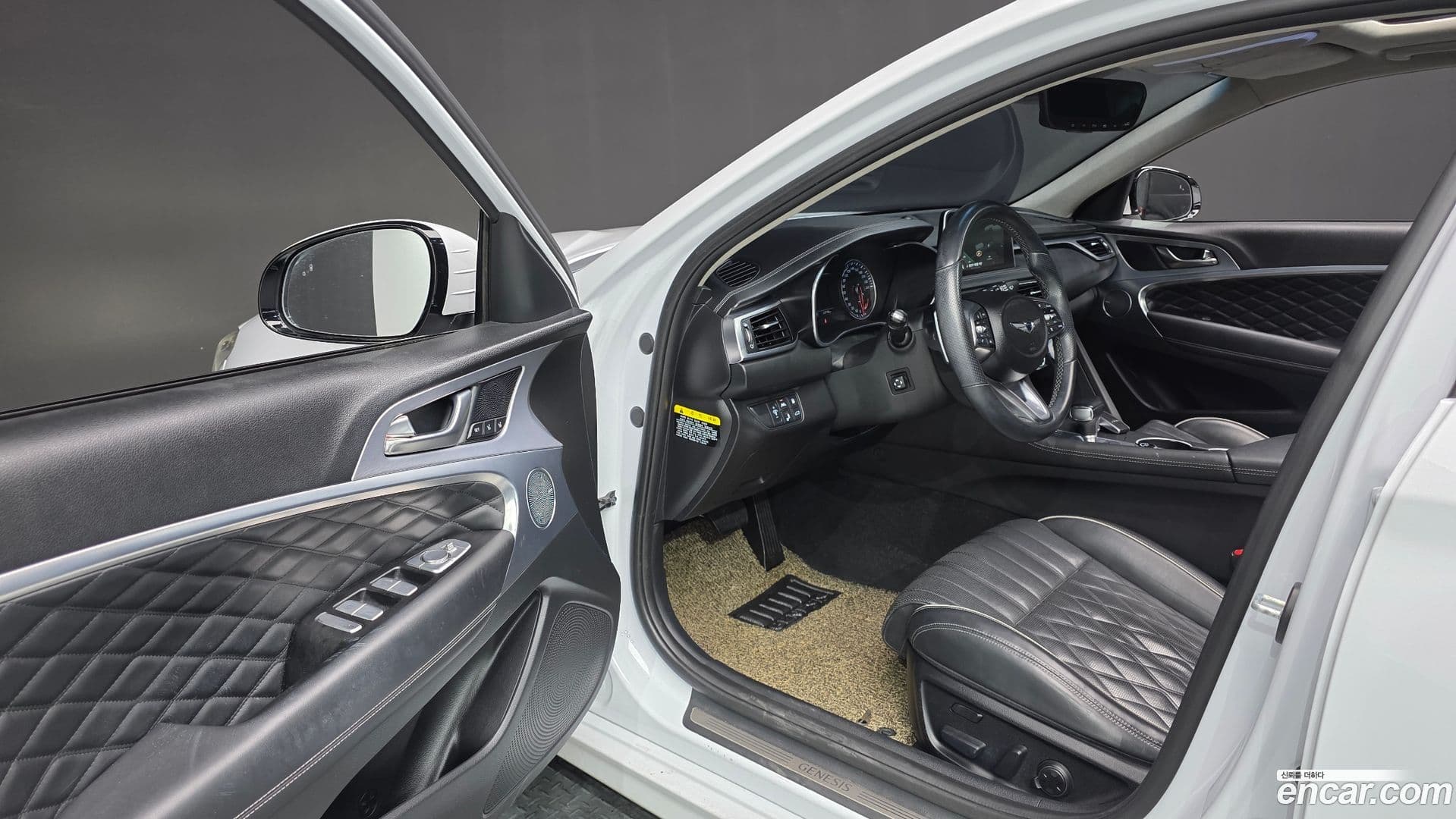 Main__Slider__Photo:G70 Genesis 2018.2-9