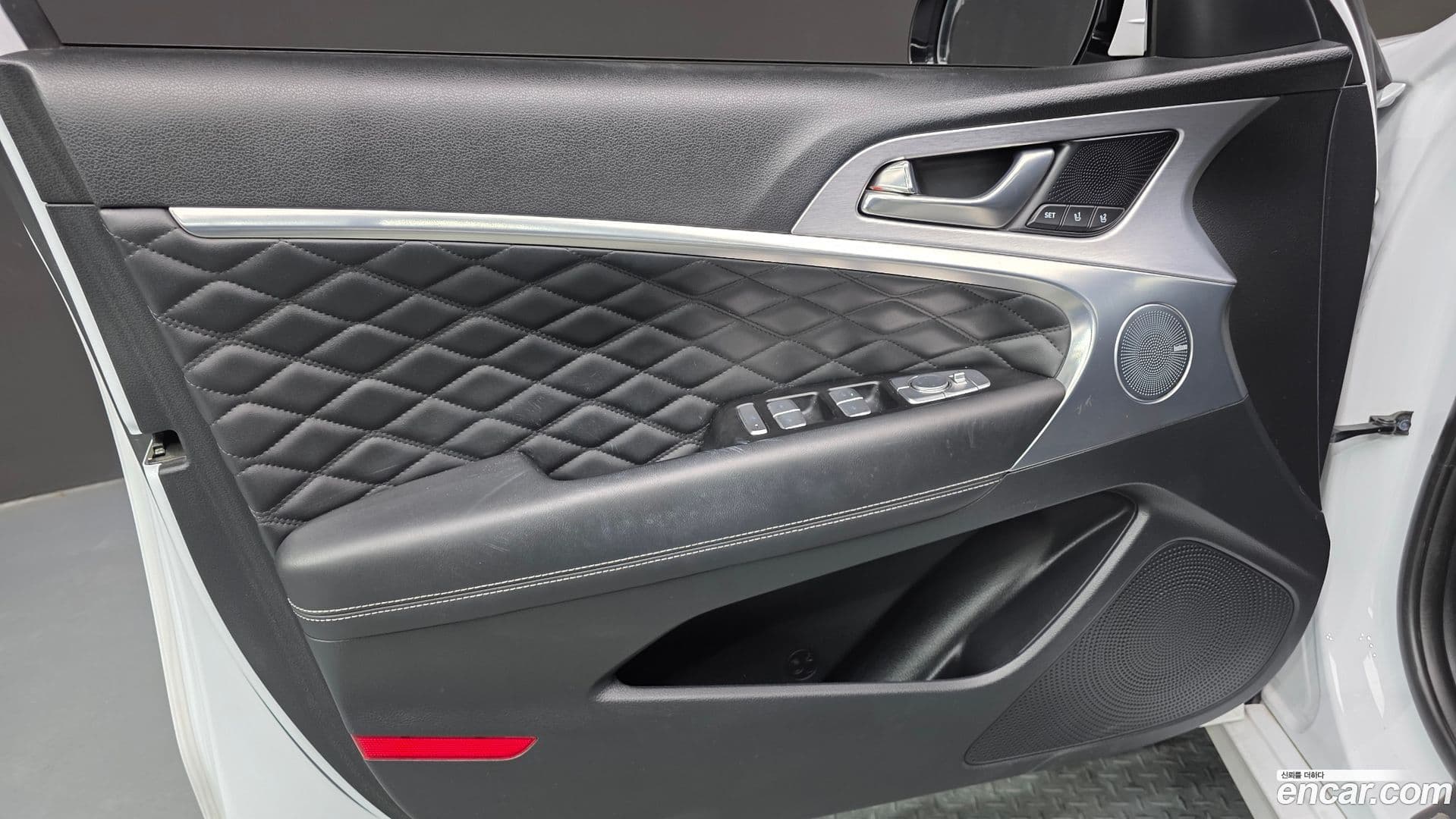Main__Slider__Photo:G70 Genesis 2018.2-23