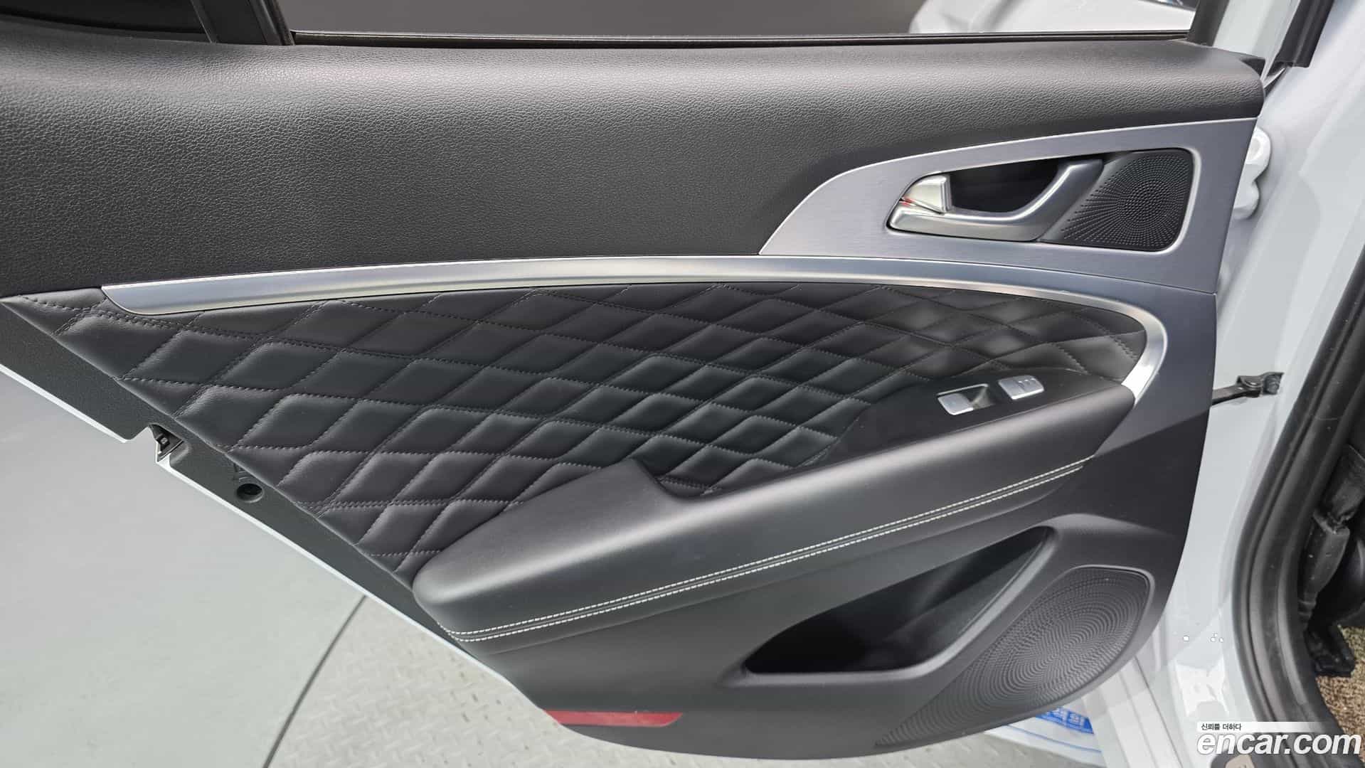 G70 Genesis 2018.2-INNER-035