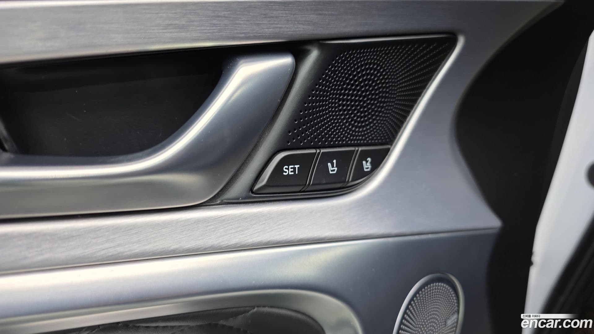 Main__Slider__Photo:G70 Genesis 2018.2-28