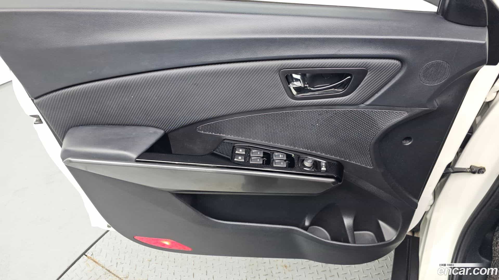 TIBOLI KG Mobility 2019.9-INNER-034