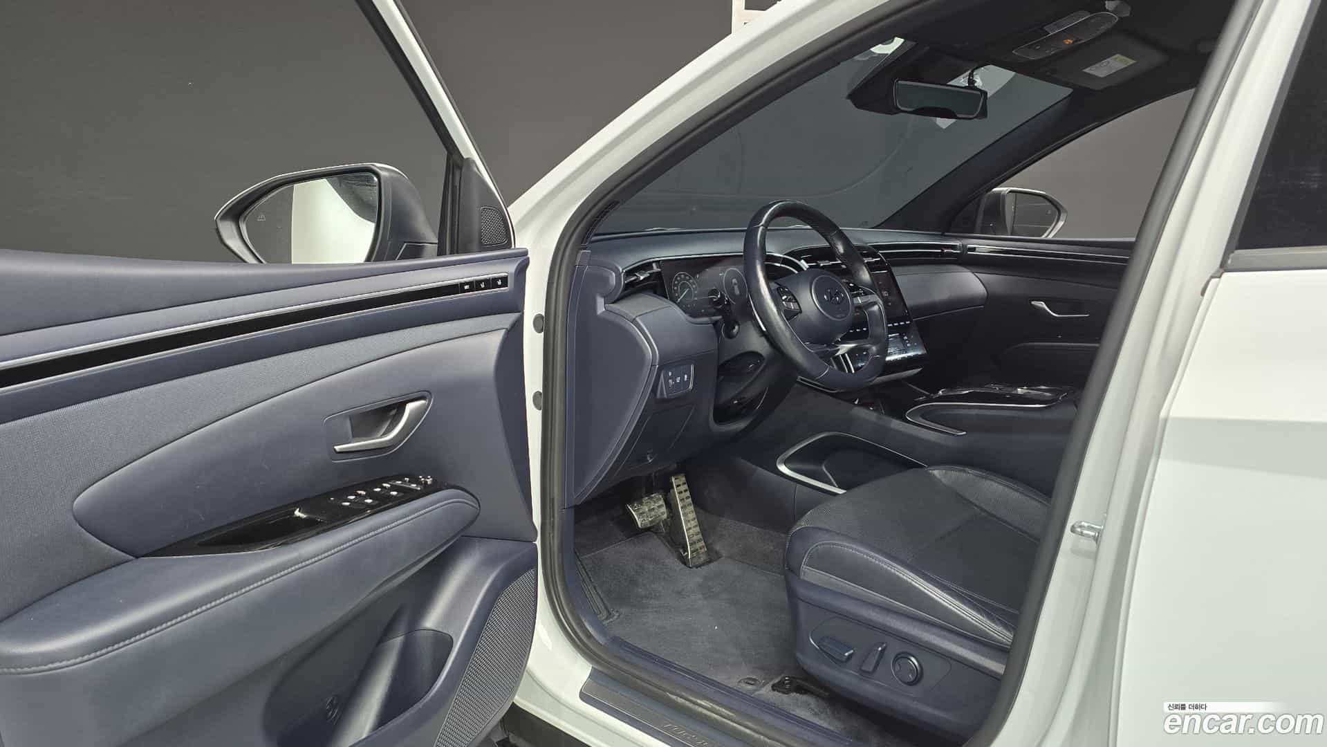 Tucson Hyundai 2021.1-INNER-010