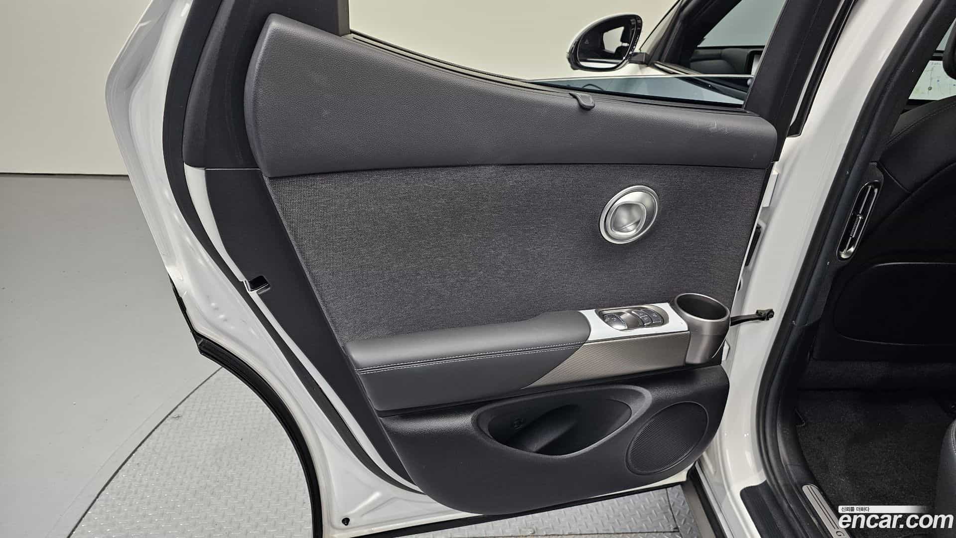 GV60 Genesis 2022.2-INNER-035