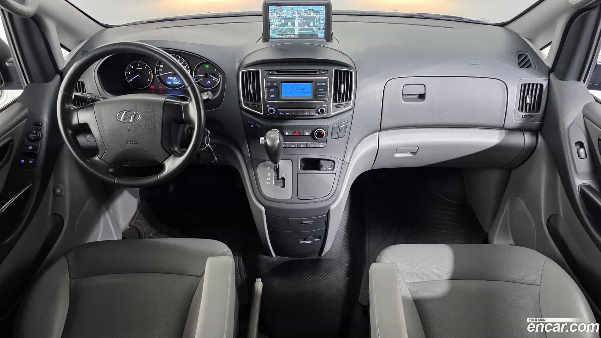 Starex Hyundai 2018.11-INNER-007