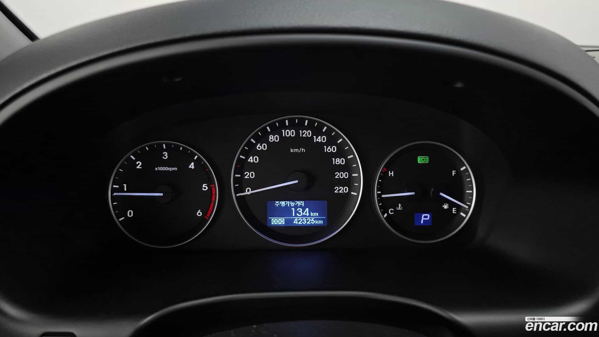 Starex Hyundai 2018.11-INNER-008