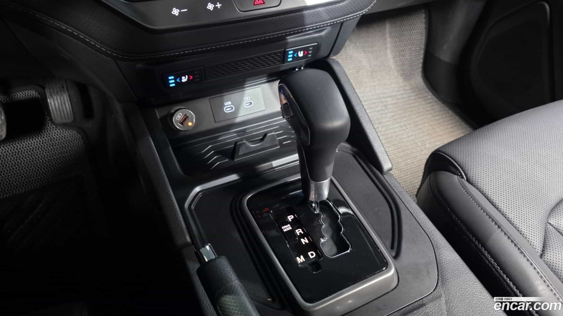 Rexton KG Mobility 2024.7-INNER-009