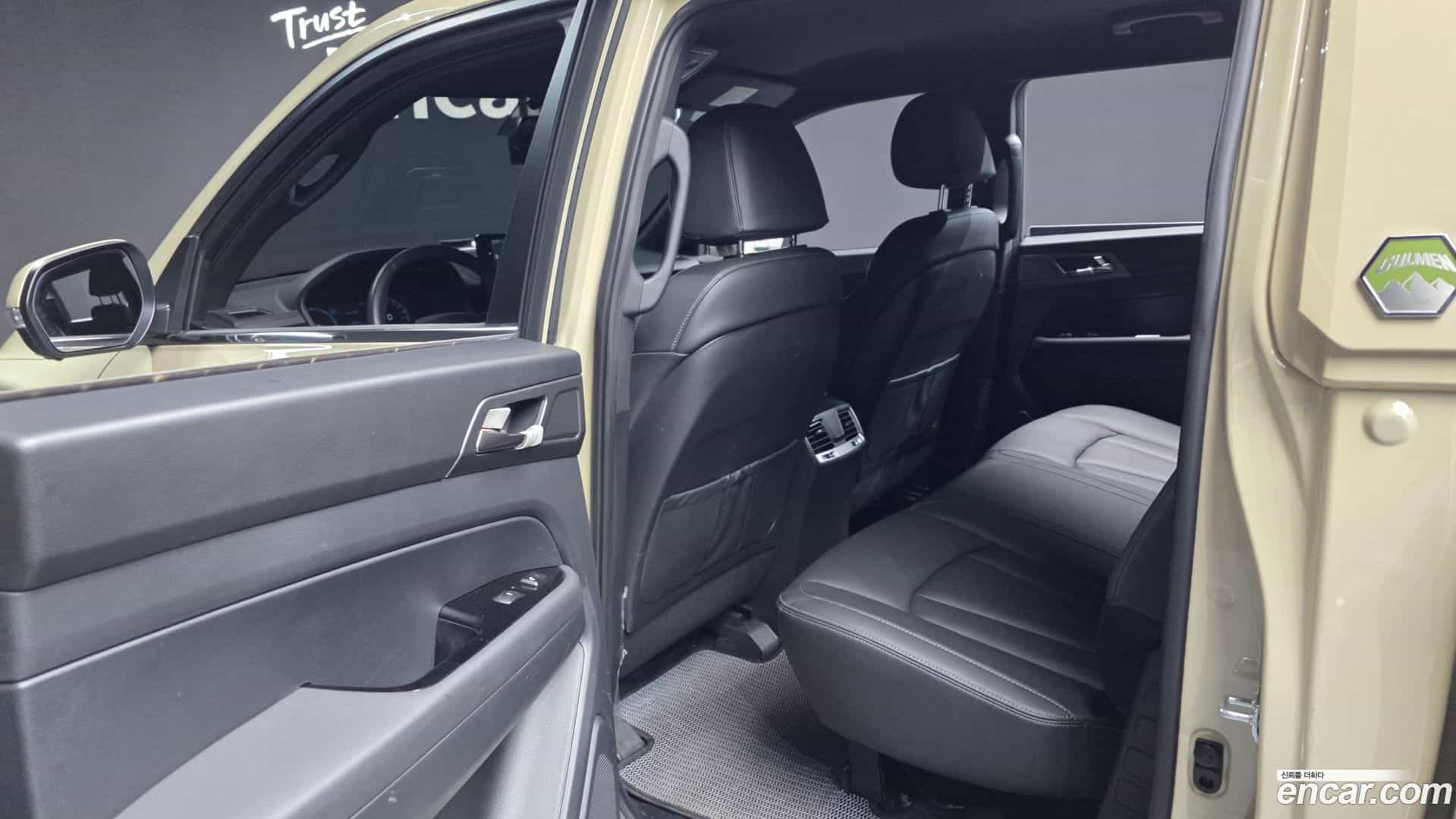 Rexton KG Mobility 2024.7-INNER-036