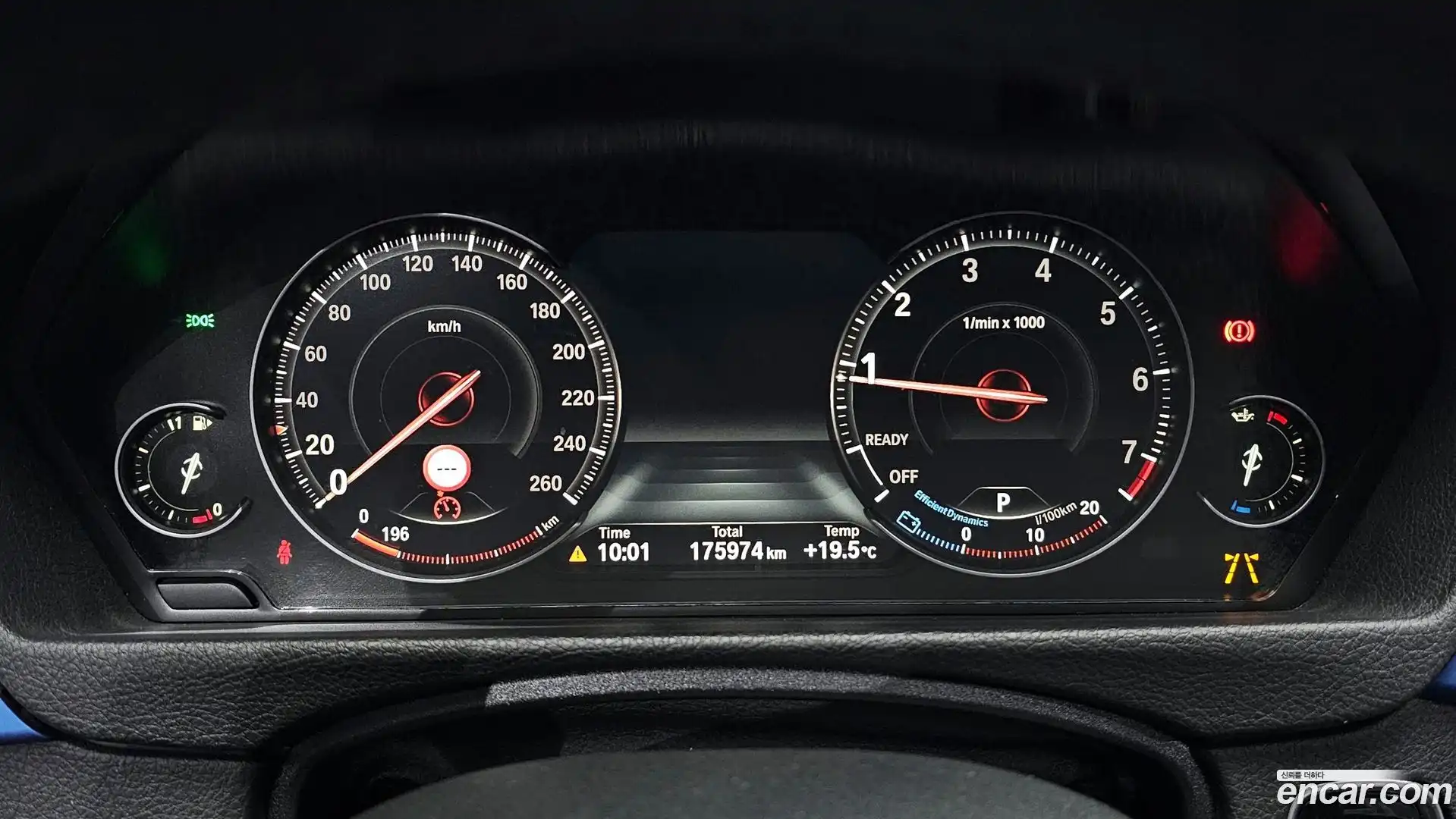 3-Series BMW 2018.10-INNER-008