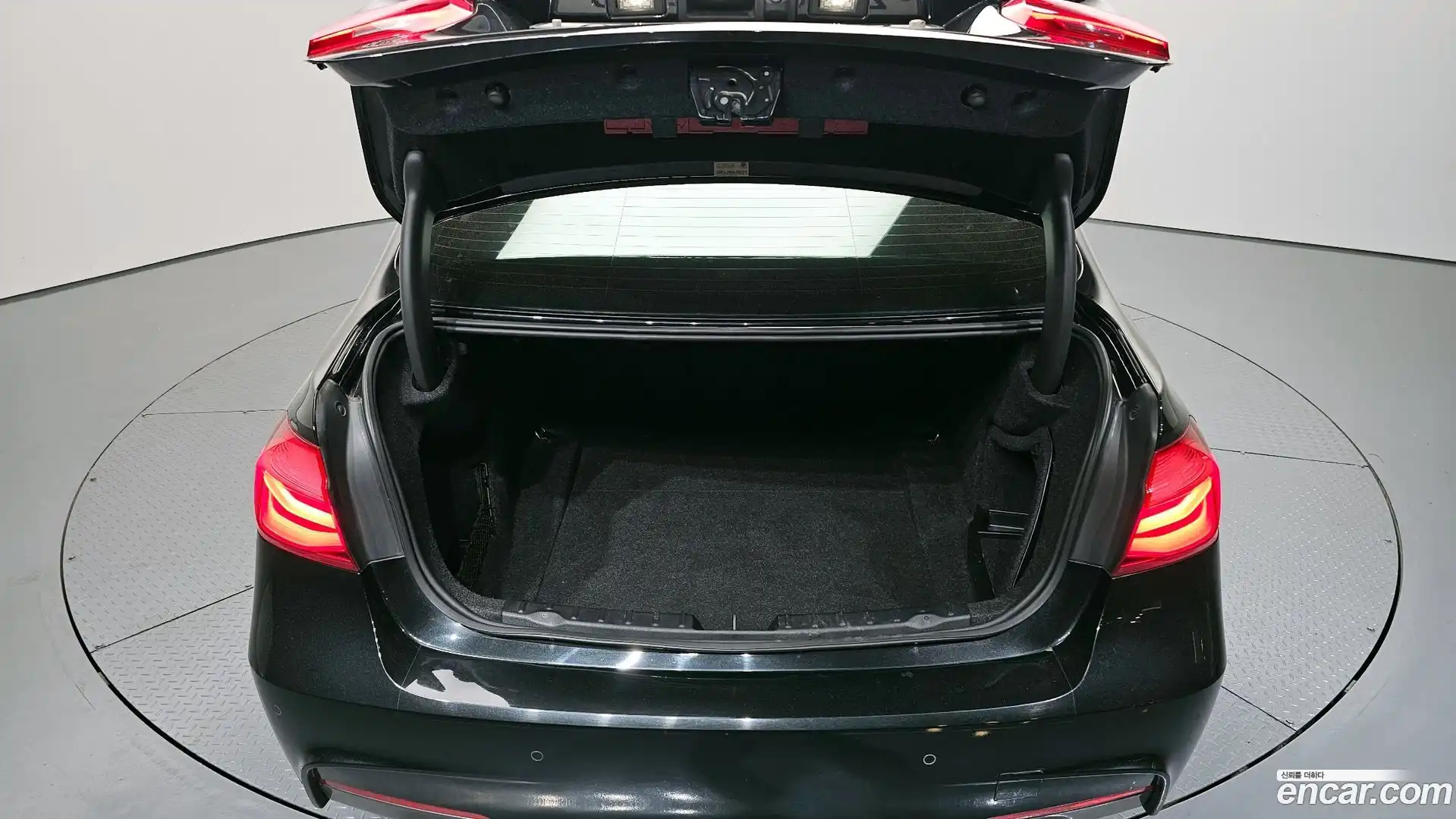 3-Series BMW 2018.10-OPTION-024