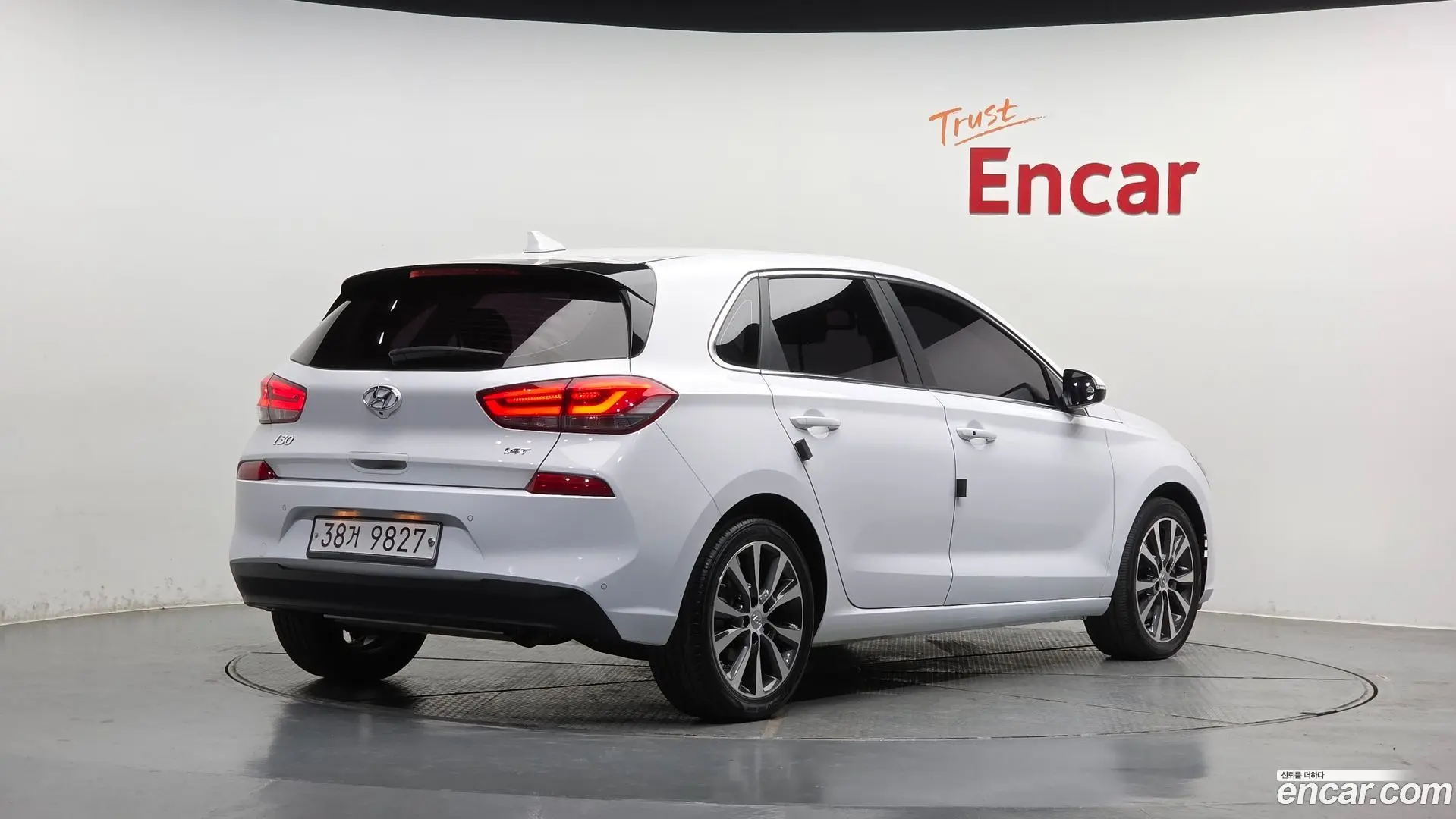 Main__Slider__Photo:i30 Hyundai 2017.8-1