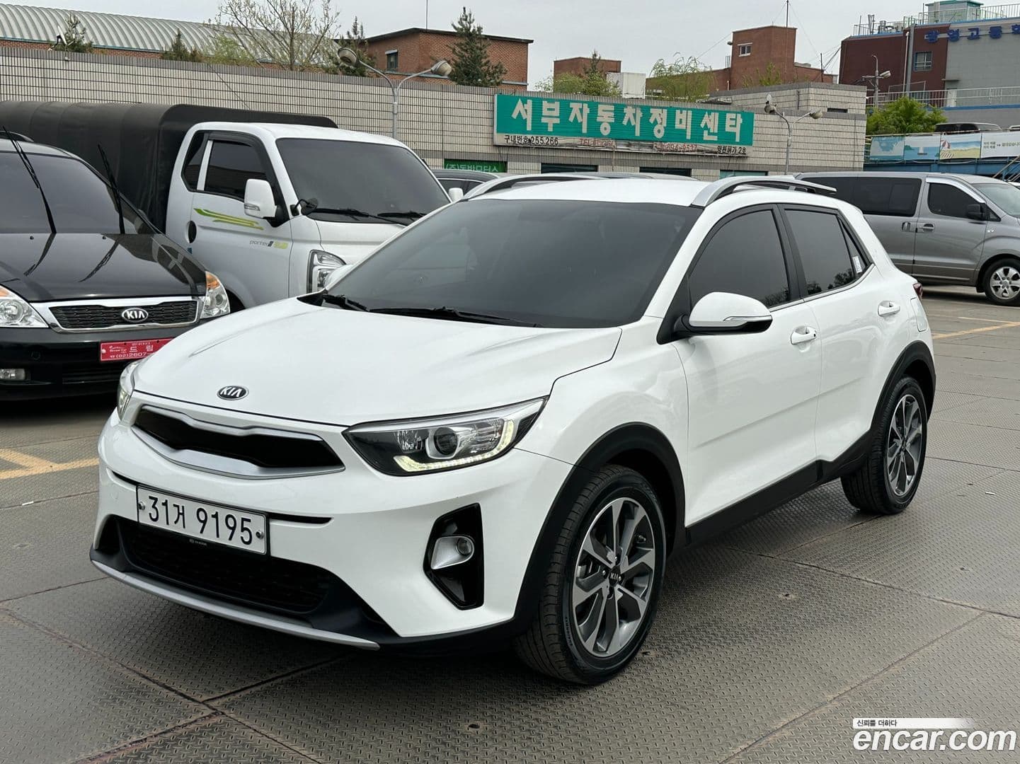Main__Slider__Photo:Stonic Kia 2018.7-0
