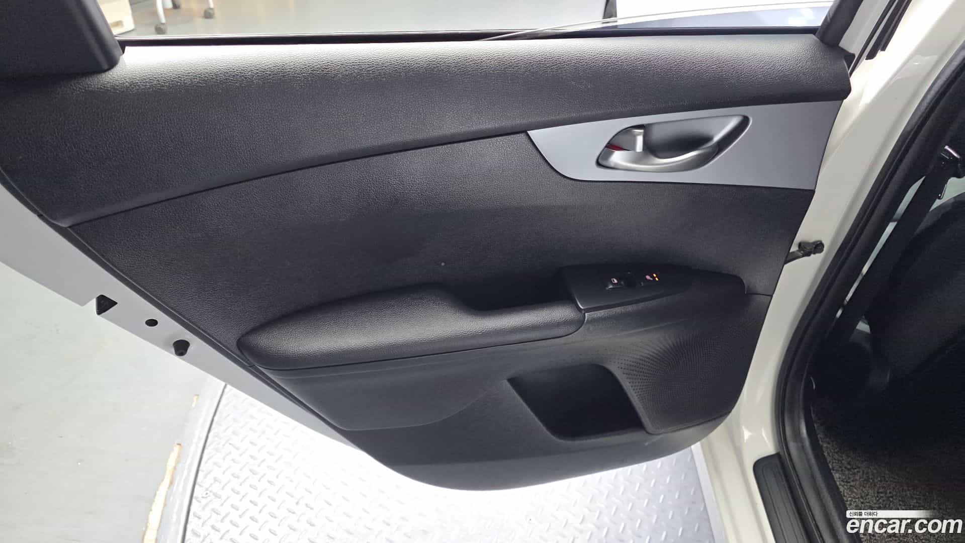K3 Kia 2021.5-INNER-035