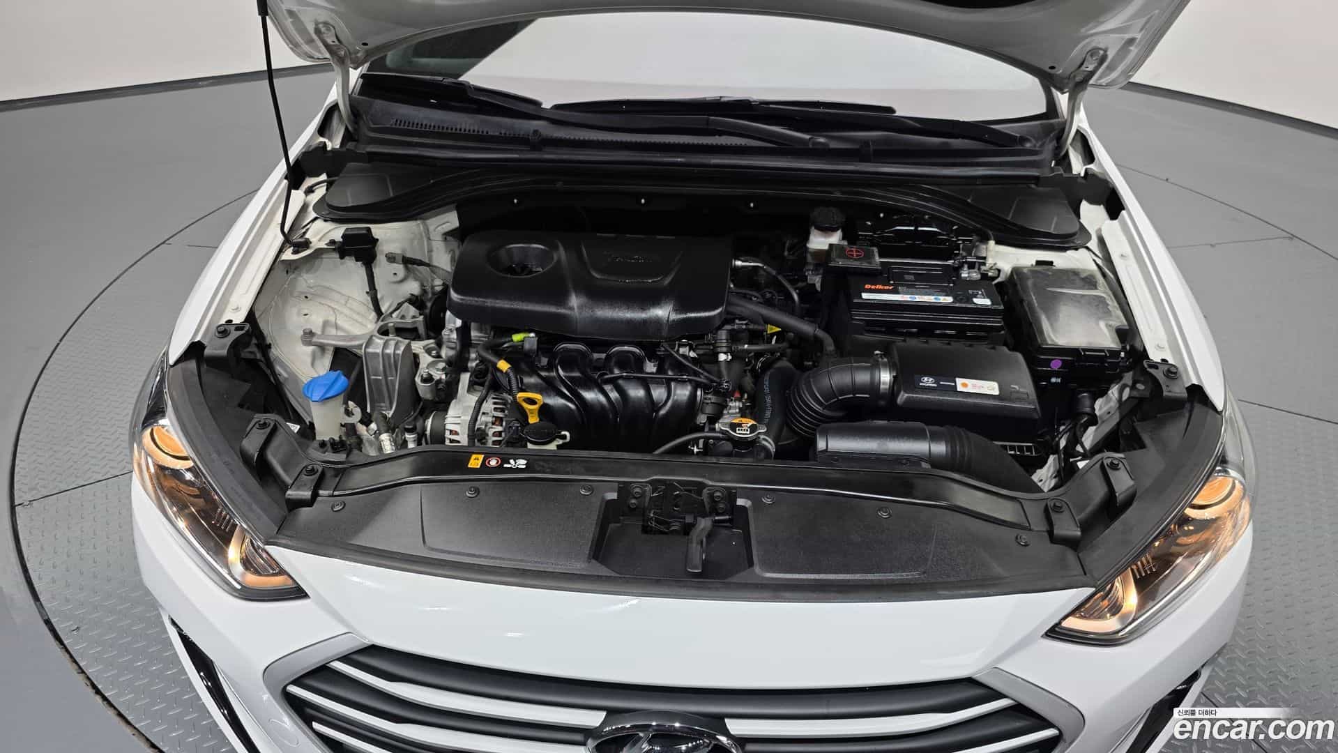 AVANTE Hyundai 2017.7-OUTER-006