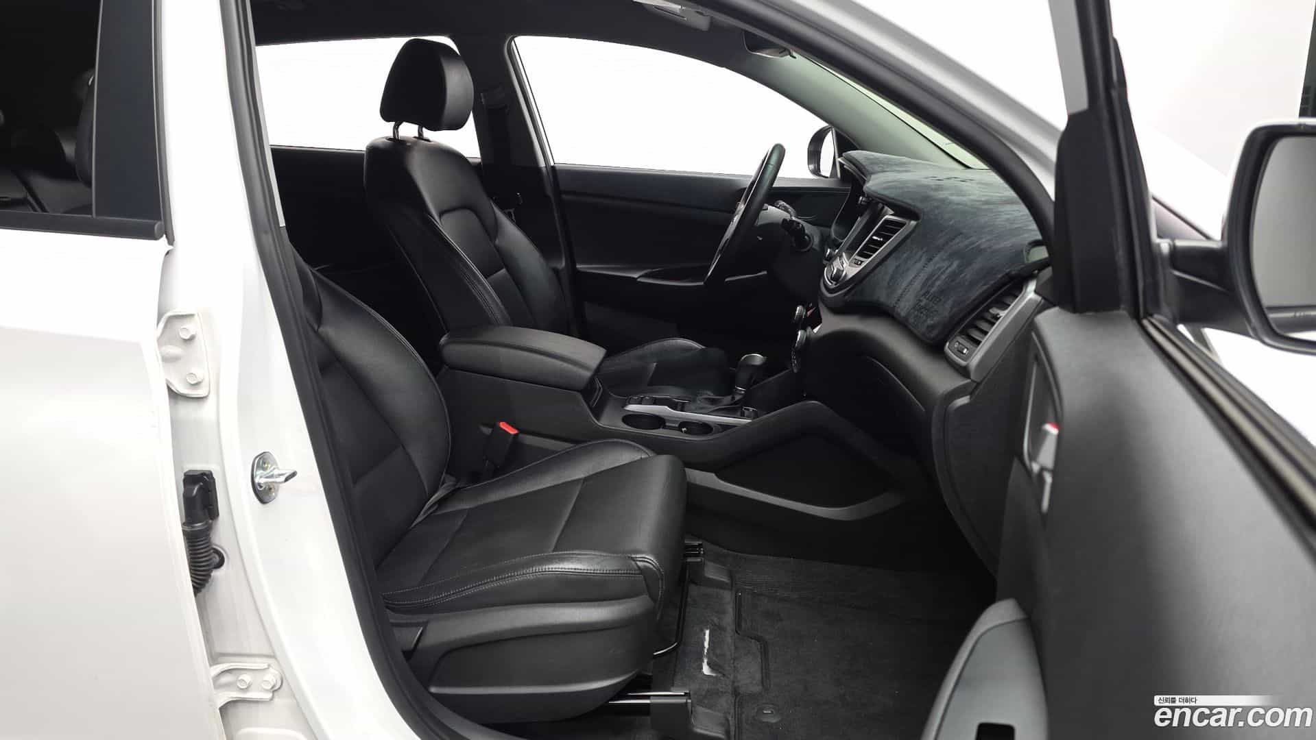 Tucson Hyundai 2017.6-OPTION-015