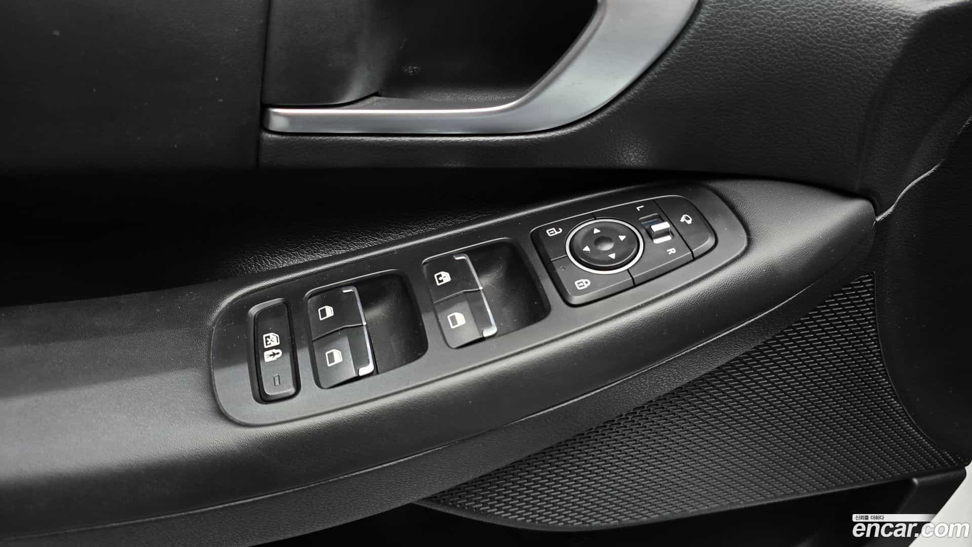 Sonata Hyundai 2022.6-OPTION-021