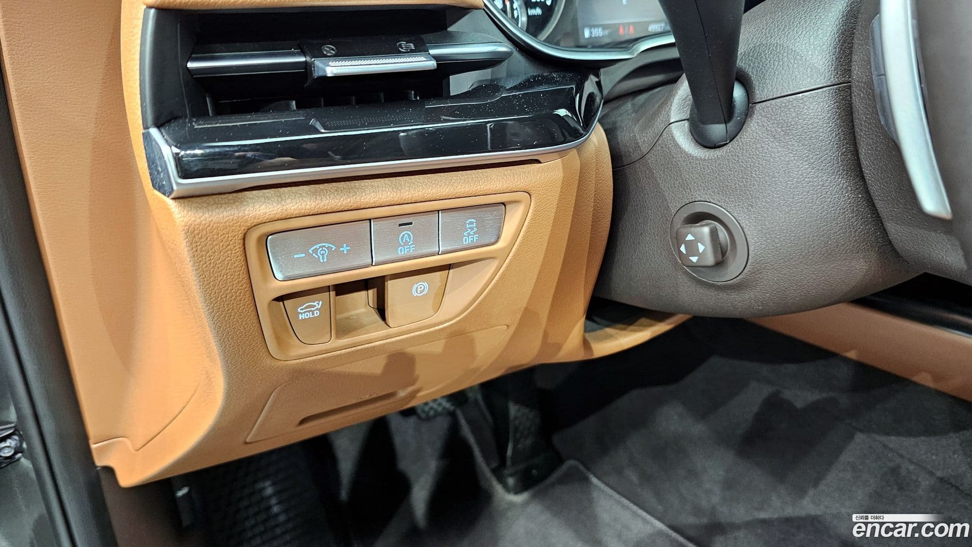 Main__Slider__Photo:G80 Genesis 2022.2-17