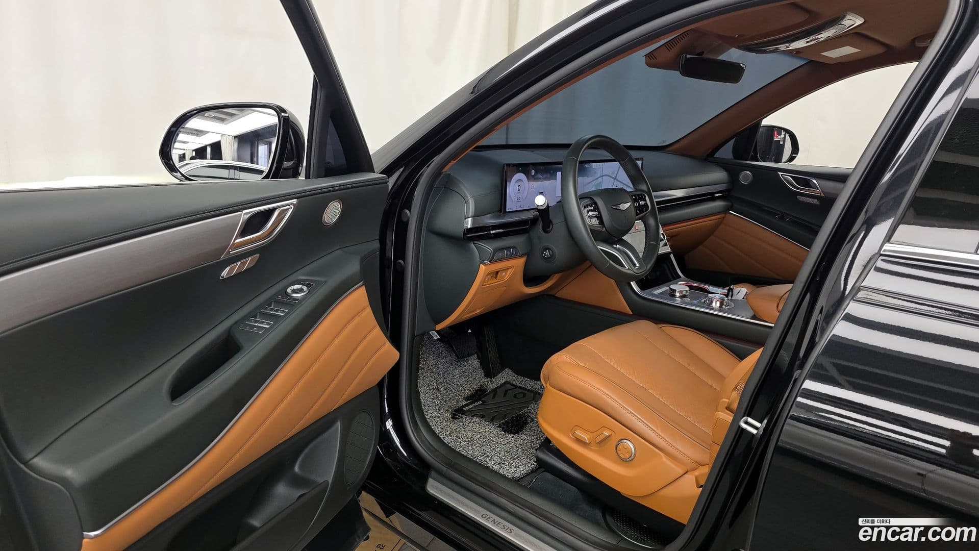 Main__Slider__Photo:GV80 Genesis 2024.1-9